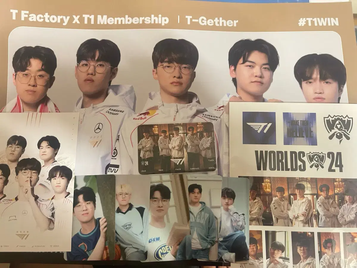 T One Zeus owner Fei Kei Kuma Yushi Keria group photocard next to sticker sell!!