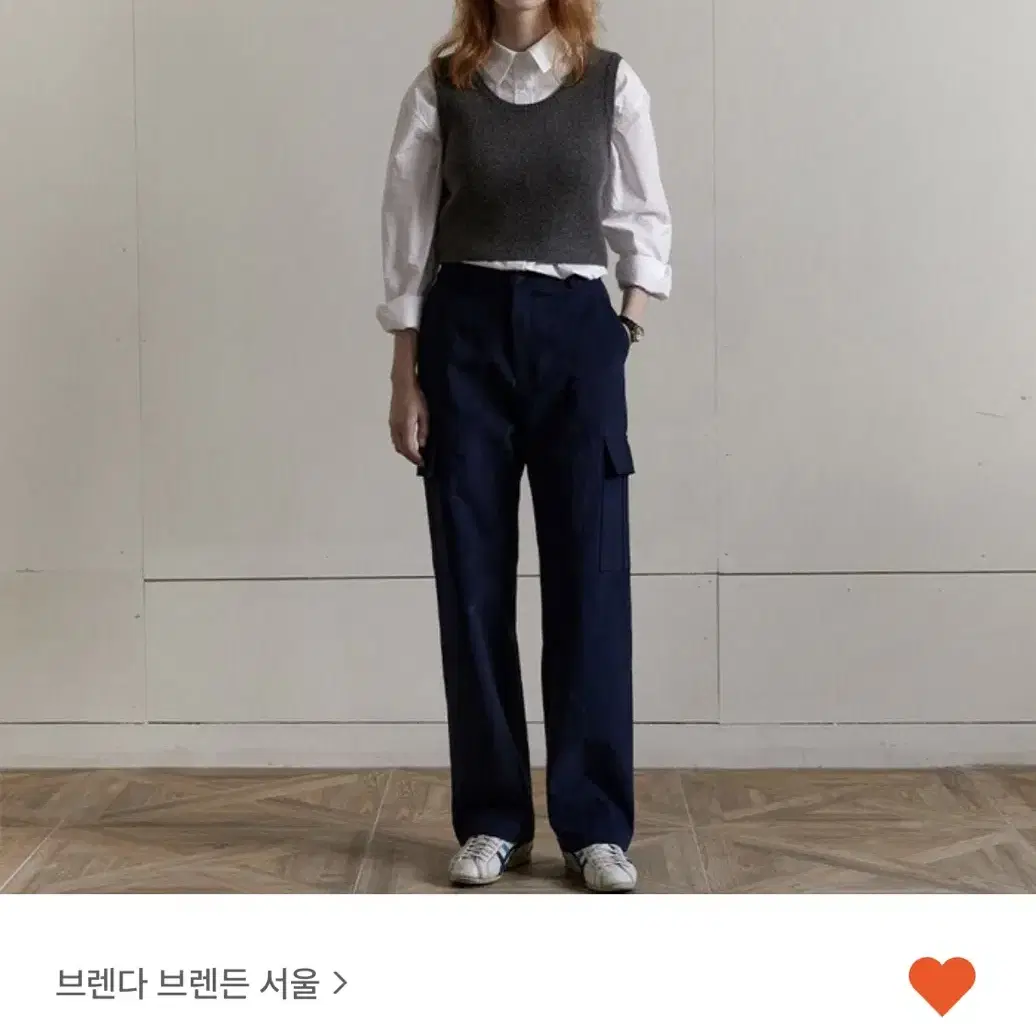 브렌다브렌든 mini wool vest 차콜 색상