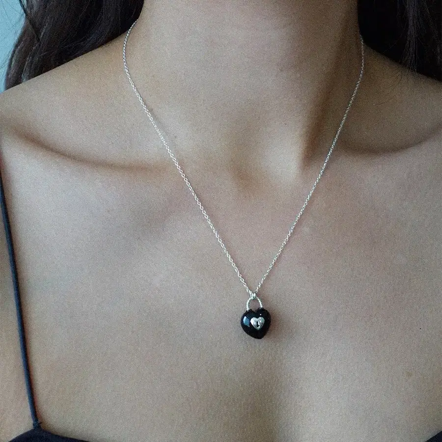 앙스모멍 Heart Lock Necklace (onyx)