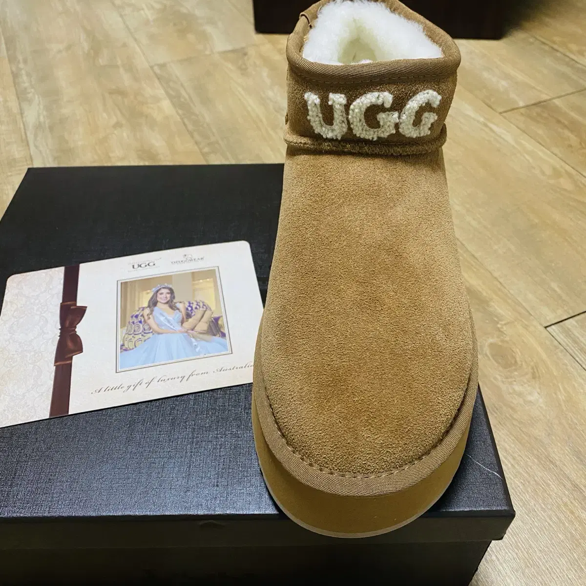 UGG 니트로고 플랫폼 울트라 미니 어그부츠 4CM (41) 미개봉품