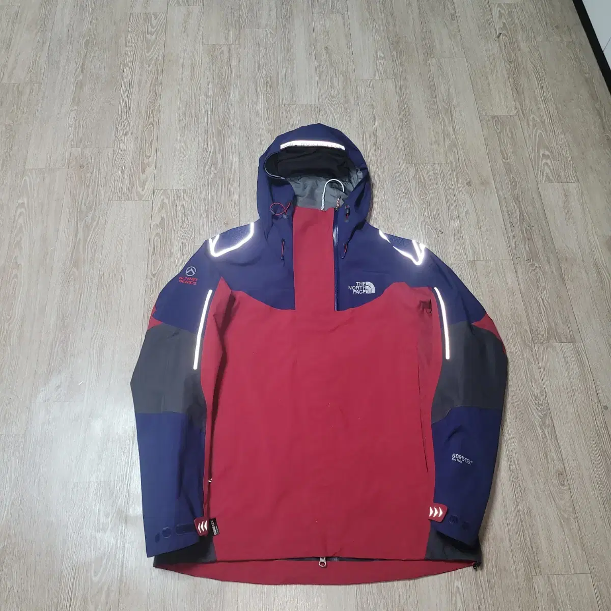 2 The North Face Gore-Tex ProShell Summit Series Top of the line jacket