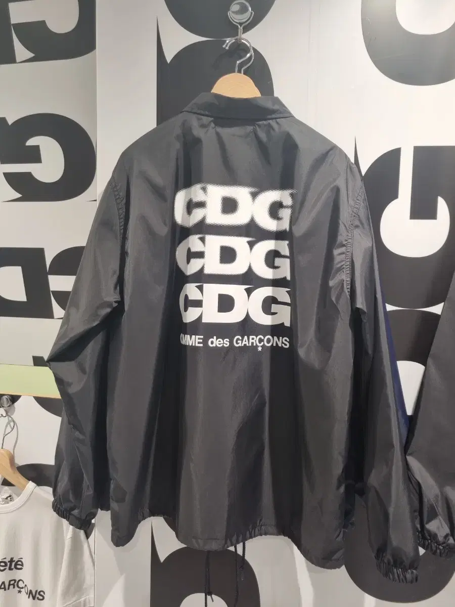 CDG Logo Coach Jacket Black L Comme des Garçons Song Comme des Garçons