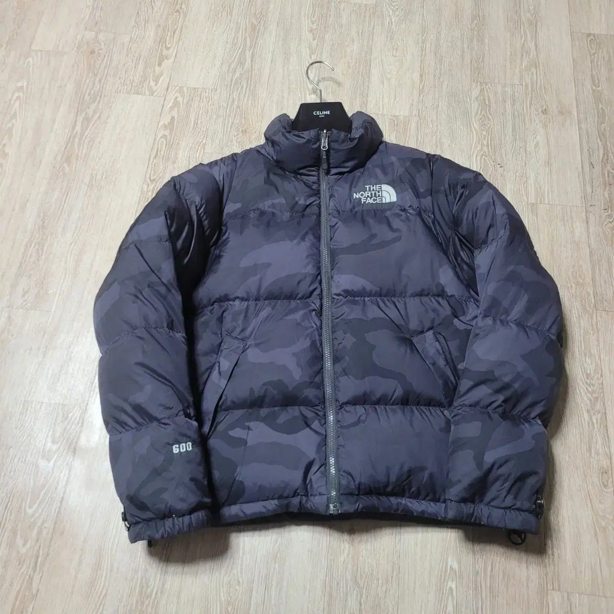 The North Face Camo 600 Reversible Reversible Goose Down Padding