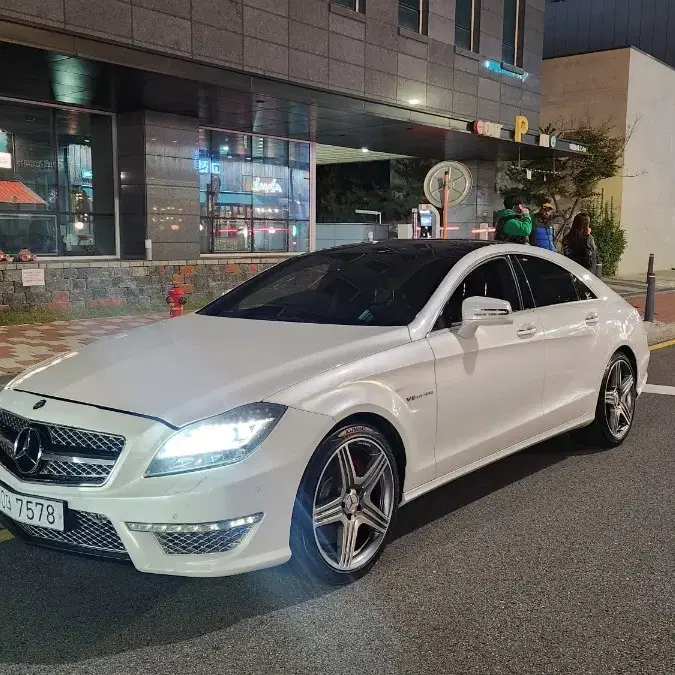 벤츠 CLS63  판매및대차합니다 12년형