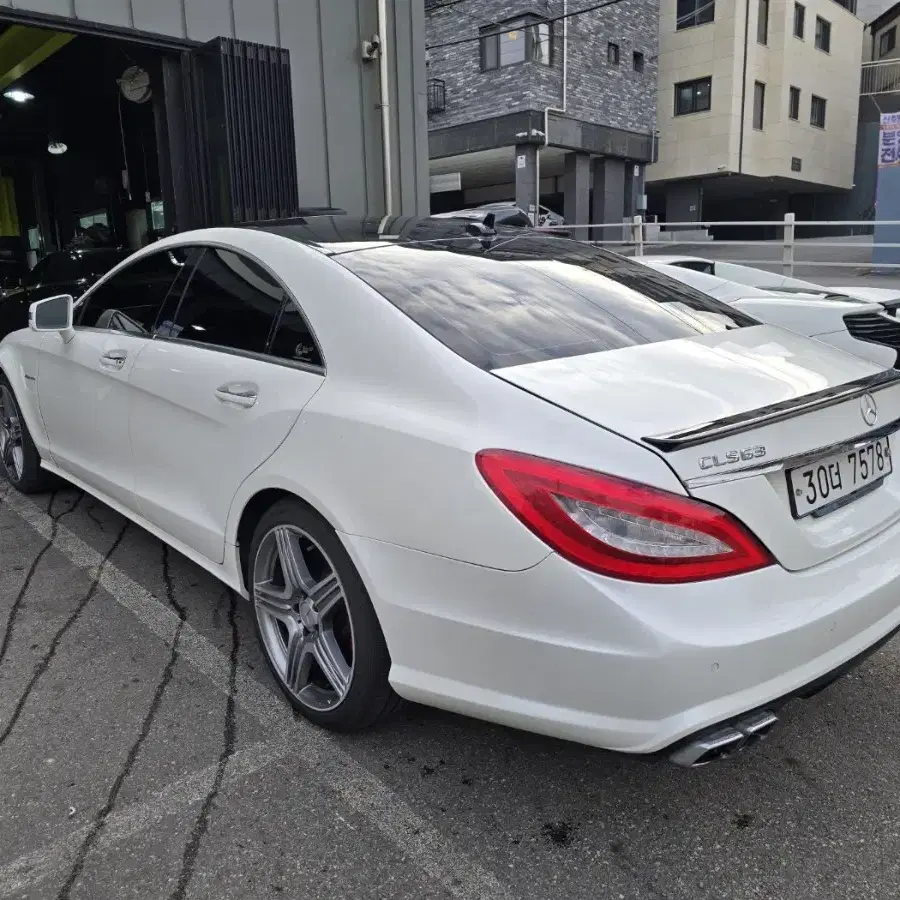 벤츠 CLS63  판매및대차합니다 12년형