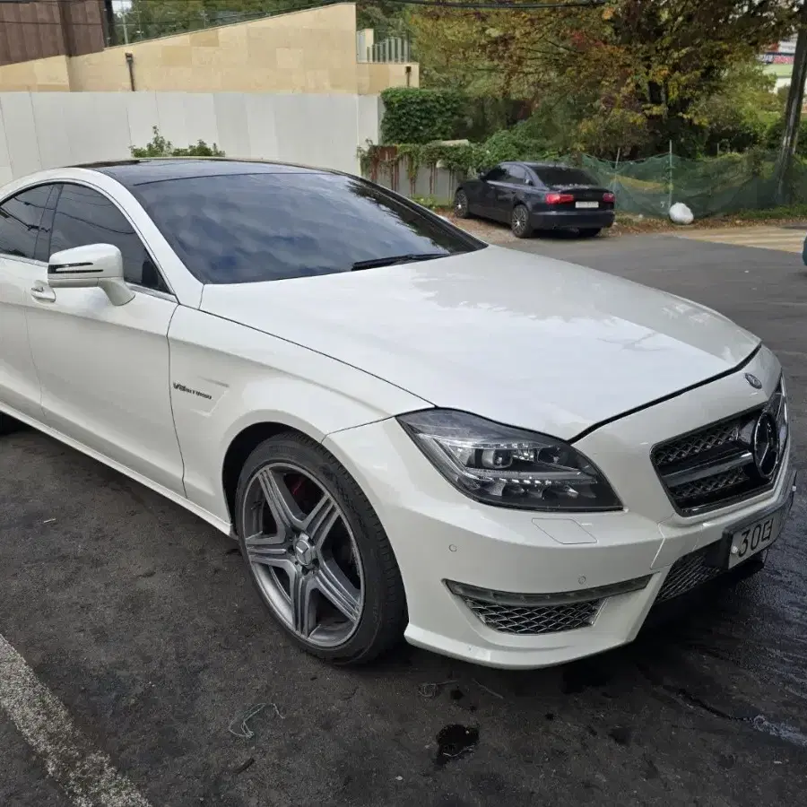 벤츠 CLS63  판매및대차합니다 12년형