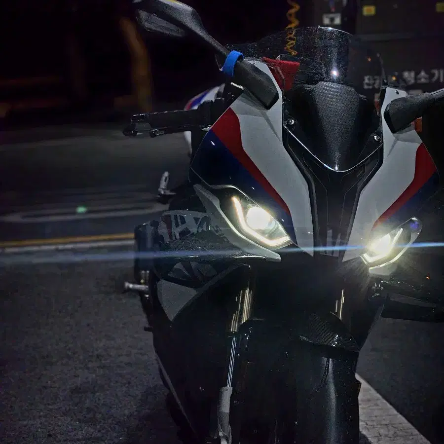 s1000rr 22년