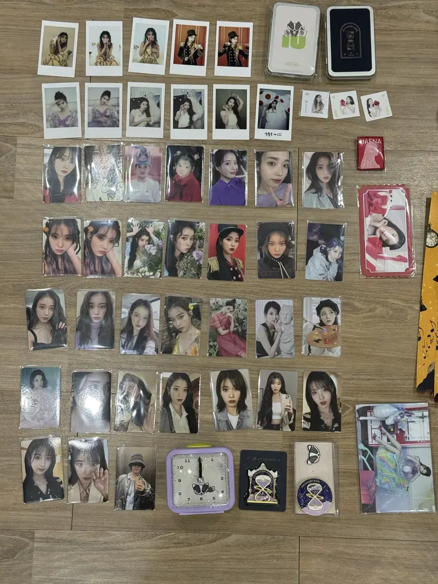 iu bulk 굿즈 sell photocard seasons greetings 팬클럽 콘서트 음파반지 팔아요 급처나눔