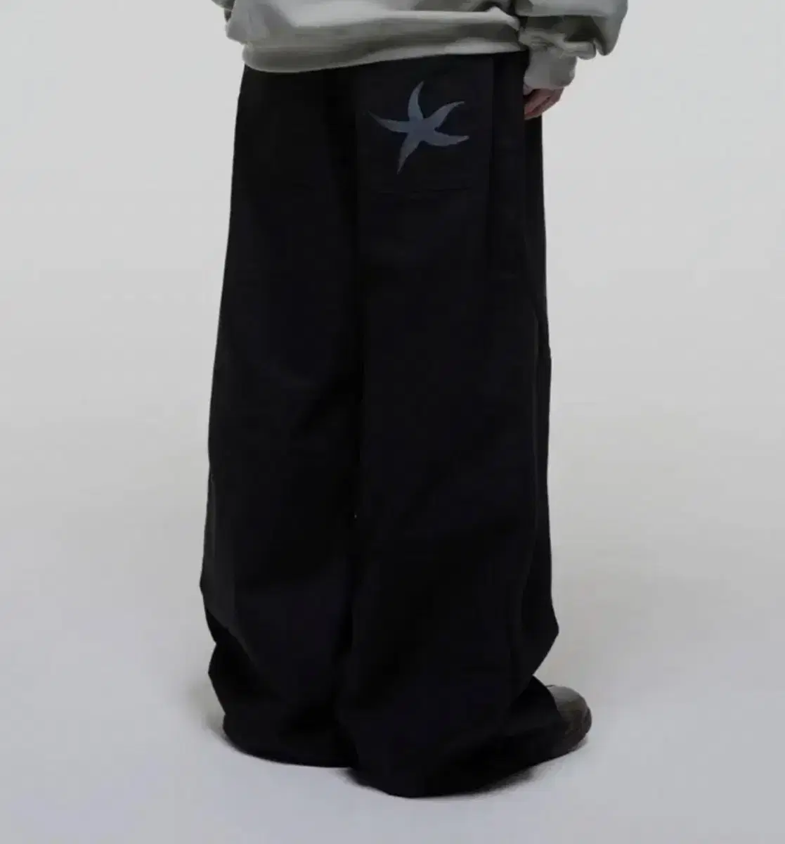 더콜디스트모먼트 TCM starfish chino pants 블랙 M