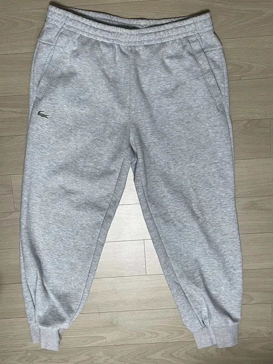 Lacoste jogger pants size 003 Free taxi service