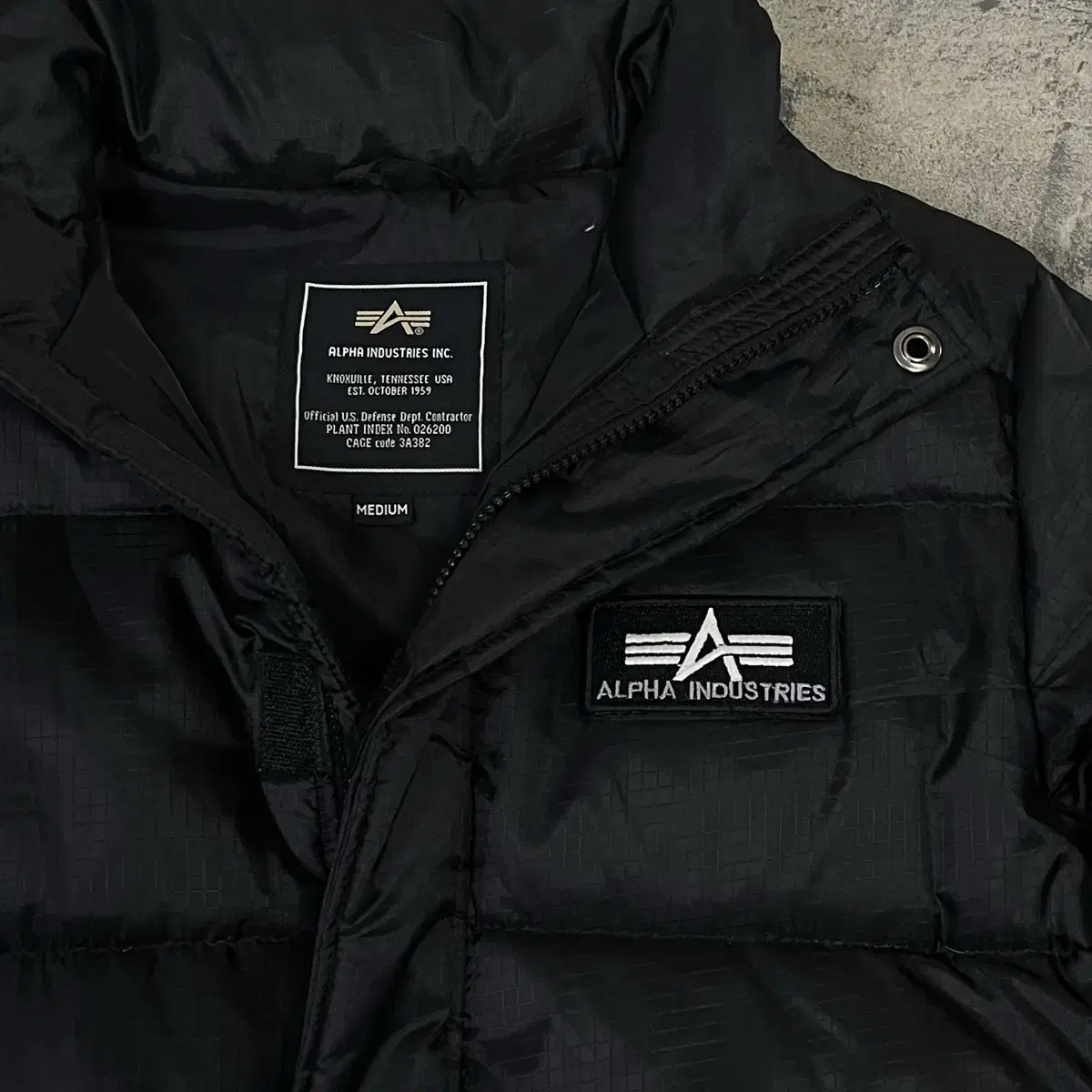 ALPHA INDUSTRIES.패딩(실측 105) 상태 짱,입아픔