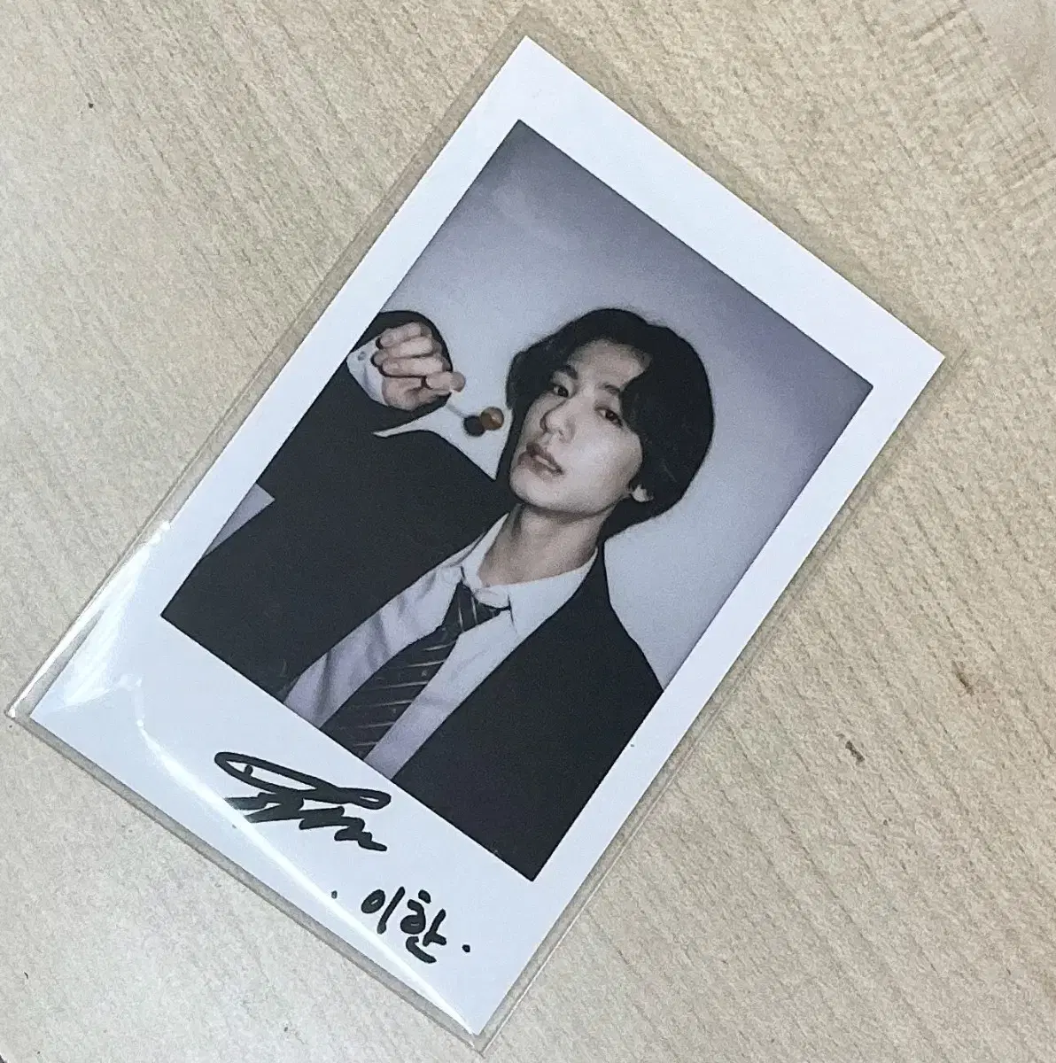 boynextdoor leehan WAVES photocard Sell (source)