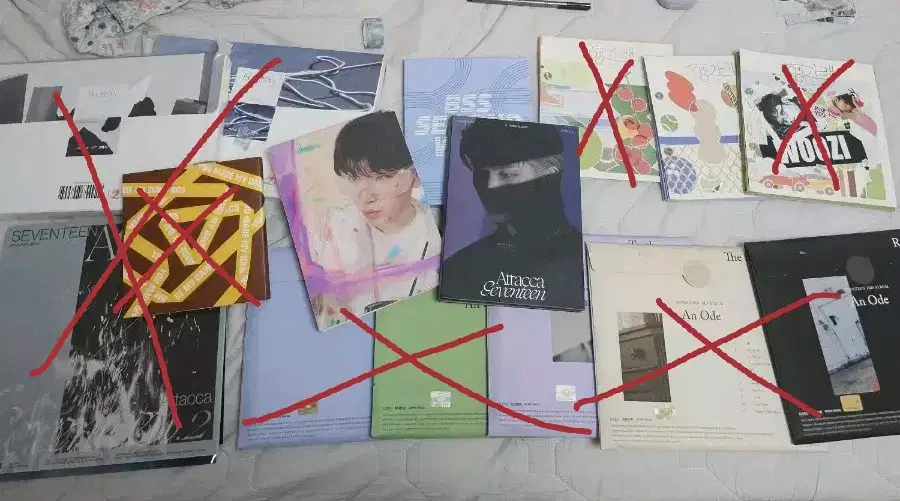 Seventeen unsealed album Disposes of