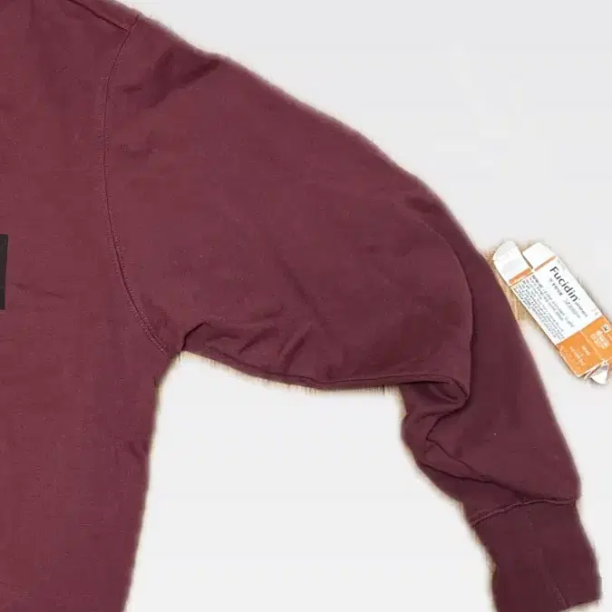 바바스튜디오 버건디 맨투맨 RESEARCH CREWNECK [MAROON