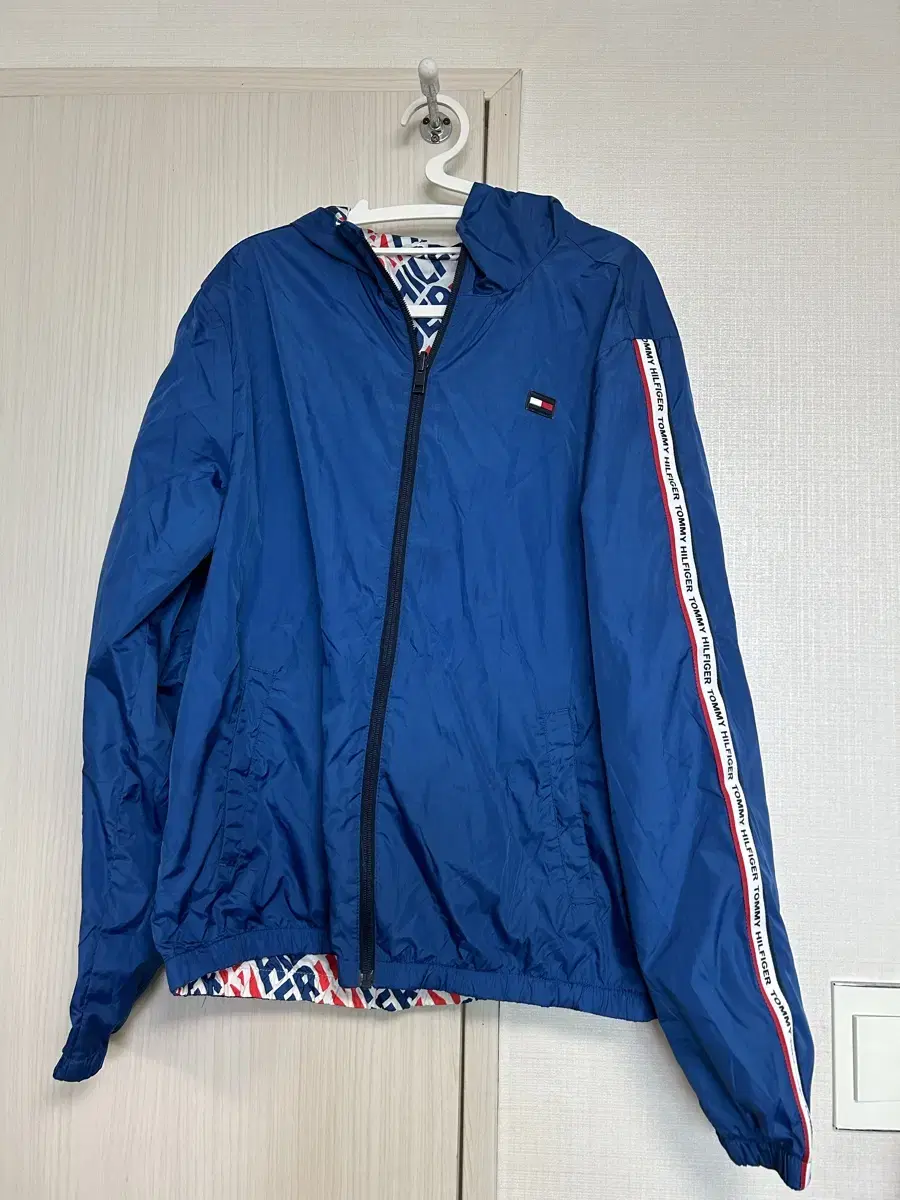 Tommy Hilfiger Men's Windbreaker 95