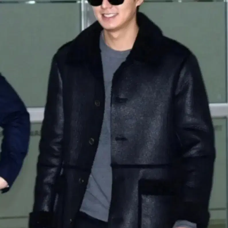 Chris Christy이민호 공항 패션 에코 무스탕