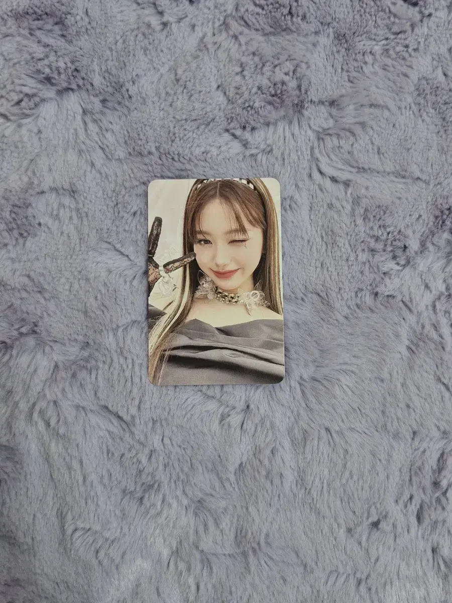 Ive jang wonyoung switched on version album and wts the photocard.