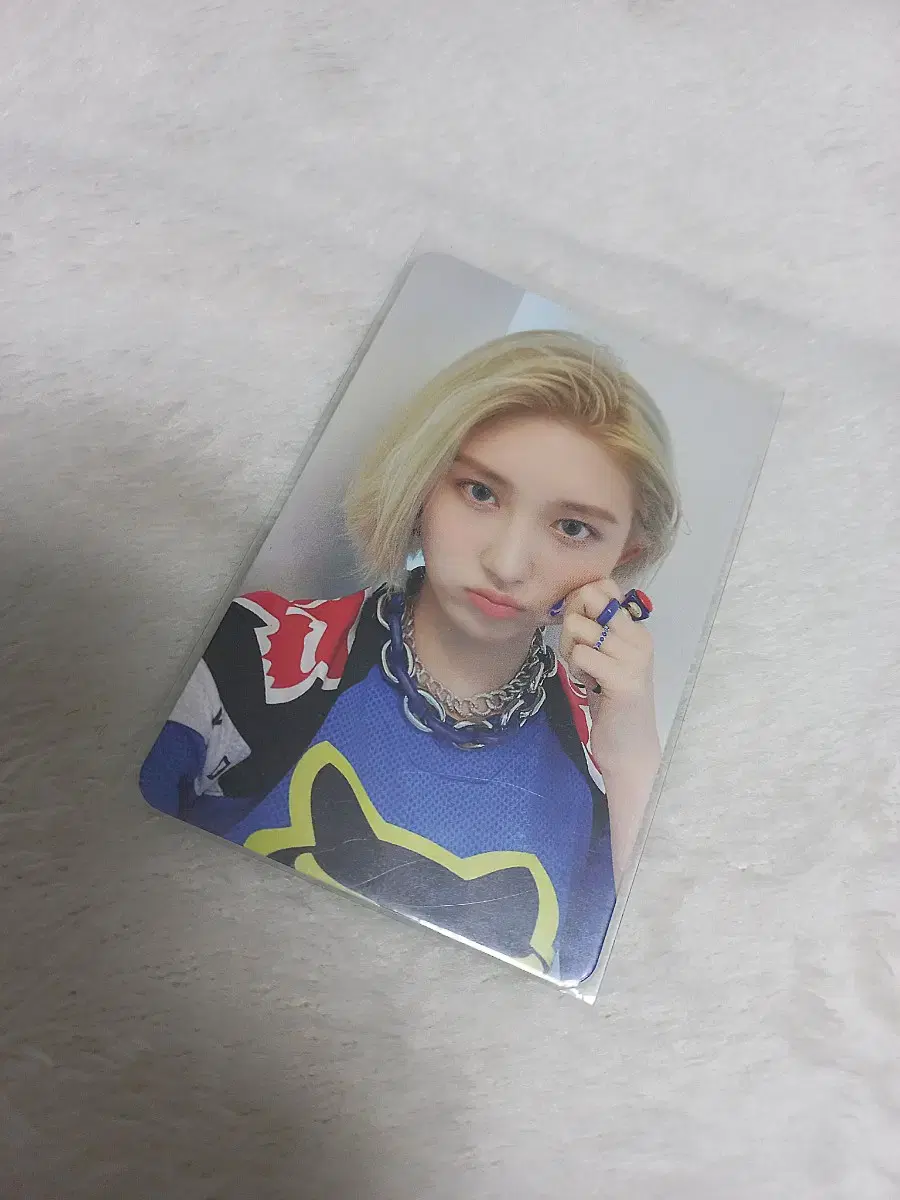 I ive gaeul I have an app ssq pre-order benefit photocard I sell