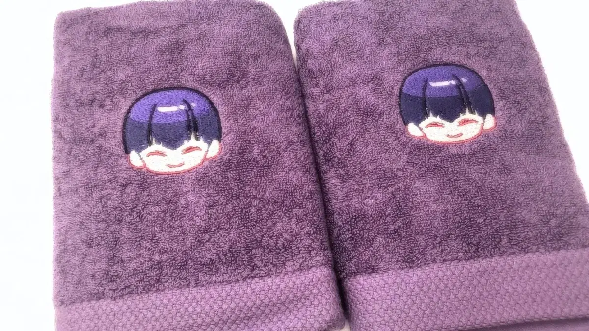 Hoshi and Soushiro sell non-gong towels