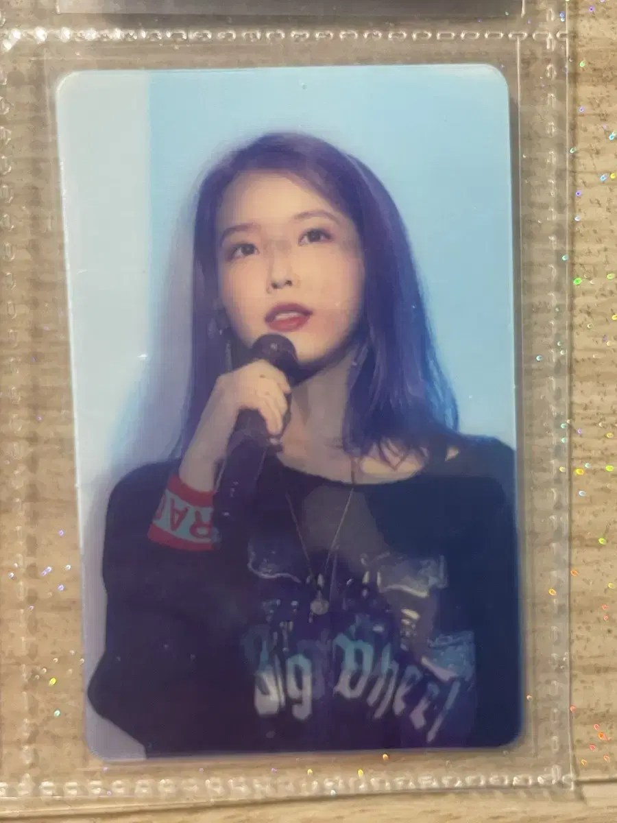 Shipping included)IU Love Poem DVD lenticular photocard IU Blu-ray