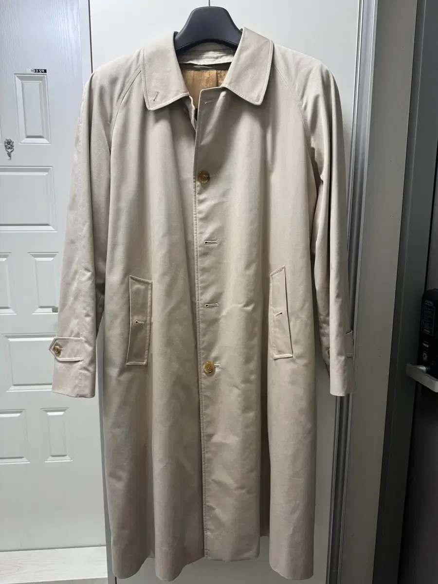 Burberry Raglan Single Coat (100-103)