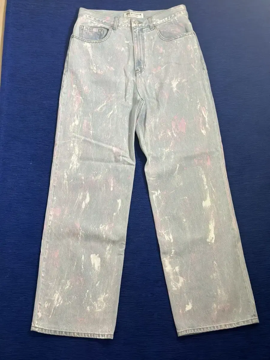 [L]The Museum Visitor Handpainted Denim Pants