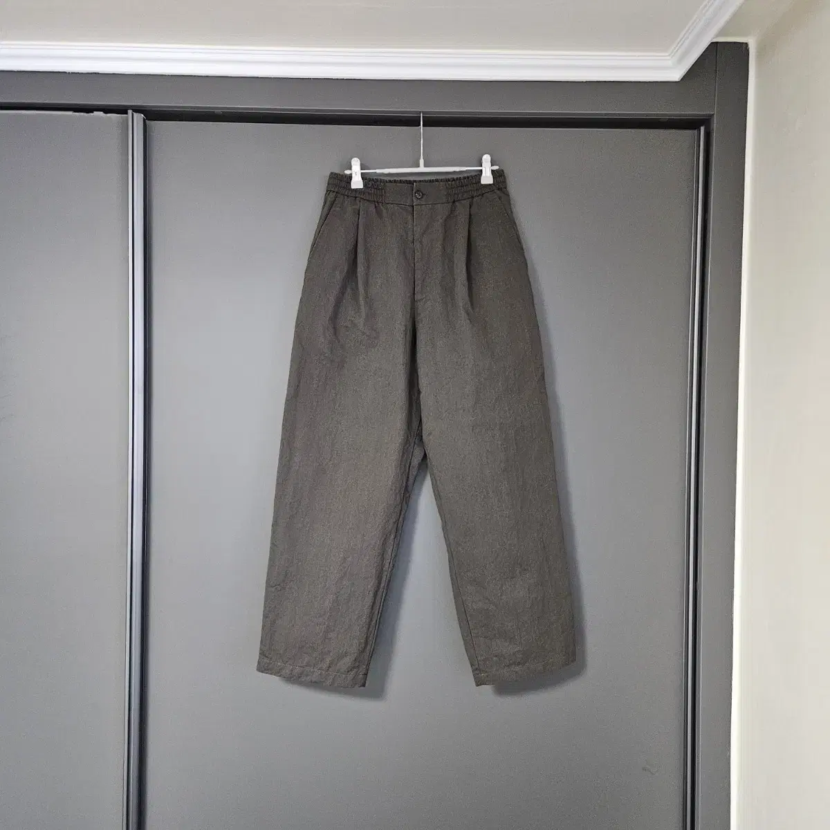 [1] Stillness Natural e.ji pants charcoal brown / stillness