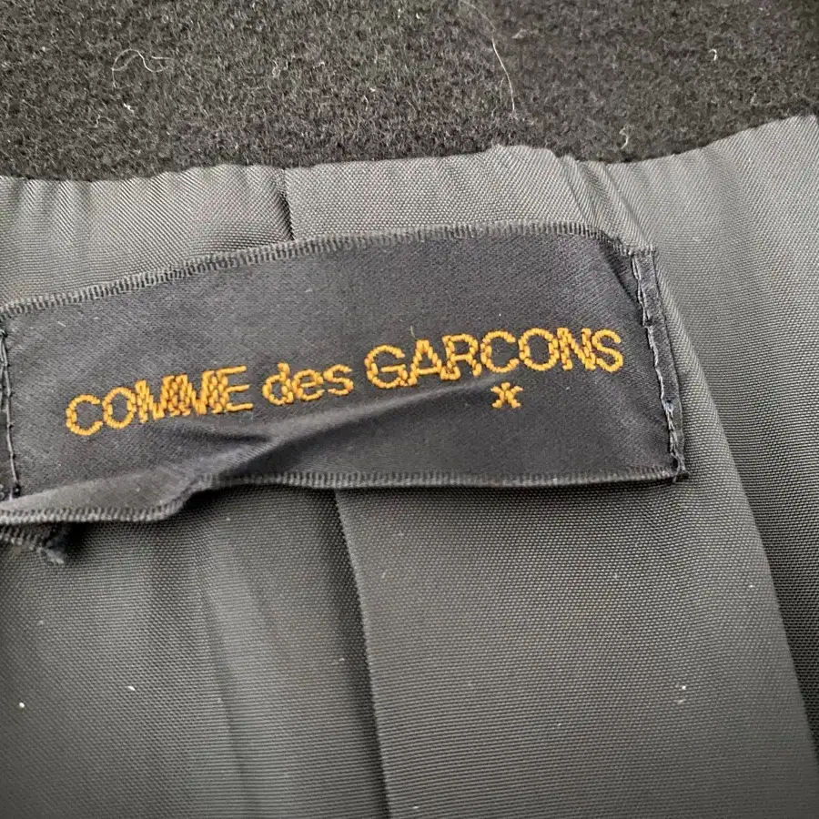 Comme des garcons 블랙 코트