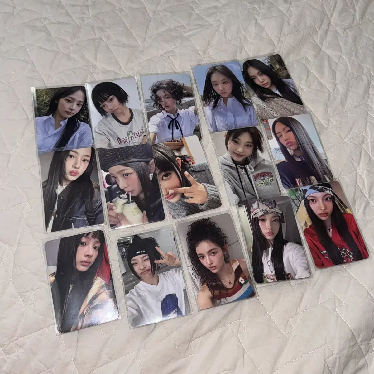 New Jeans Bubblegum Supernatural Bunnies Camp Bunnies Zone broadcast photocard bulk Wts.