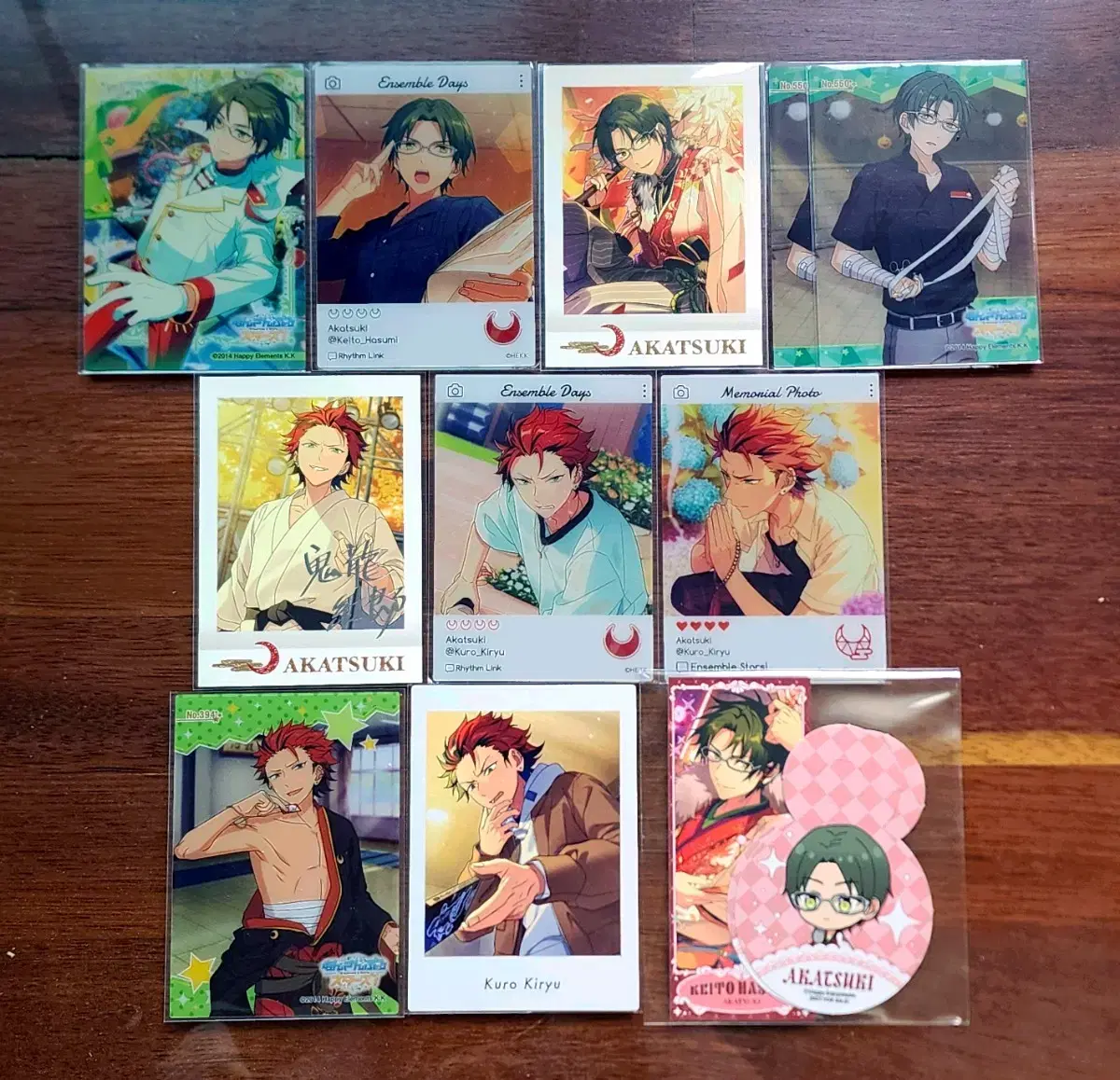 Angsta Hong Wol Keito, Kuro photocard Goods