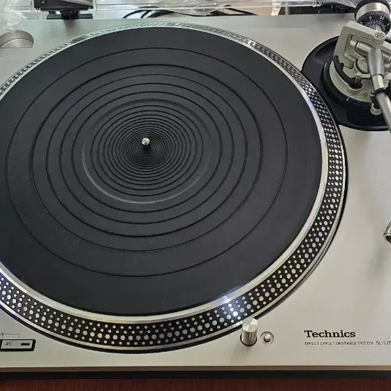 테크닉스, Technics 턴테이블 SL-1200GR 실버 팝니다