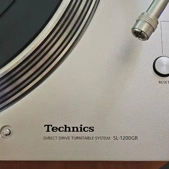 테크닉스, Technics 턴테이블 SL-1200GR 실버 팝니다