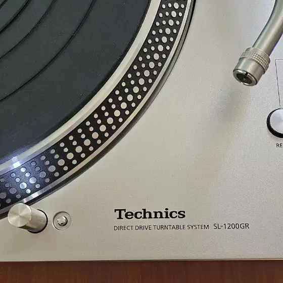 테크닉스, Technics 턴테이블 SL-1200GR 실버 팝니다