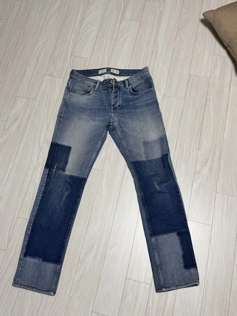 Sell Tommy Hilfiger Pants