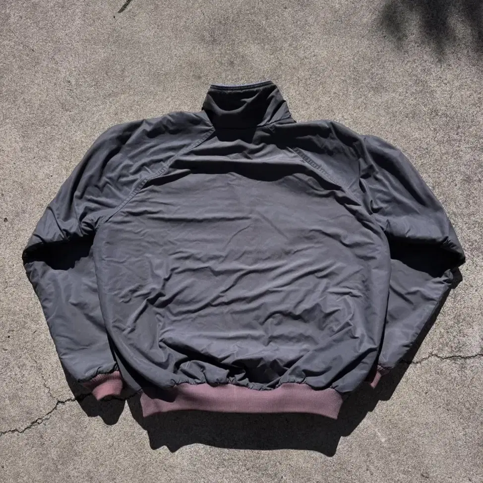 8-90s patagonia full-zip bomber