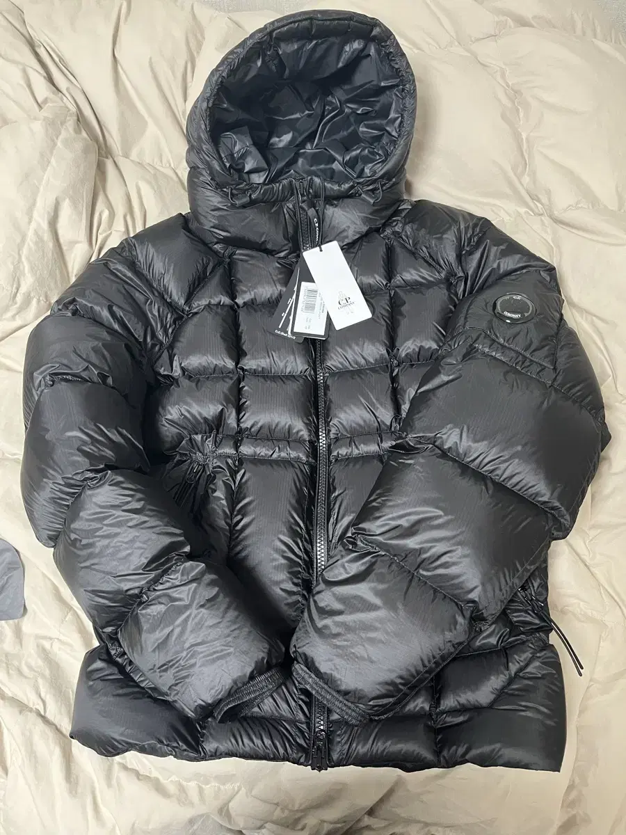 Cp company dd shell 23fw black 48