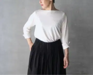 HAND ROOM WOMENS 보트넥 8부 소매 티셔츠 daja