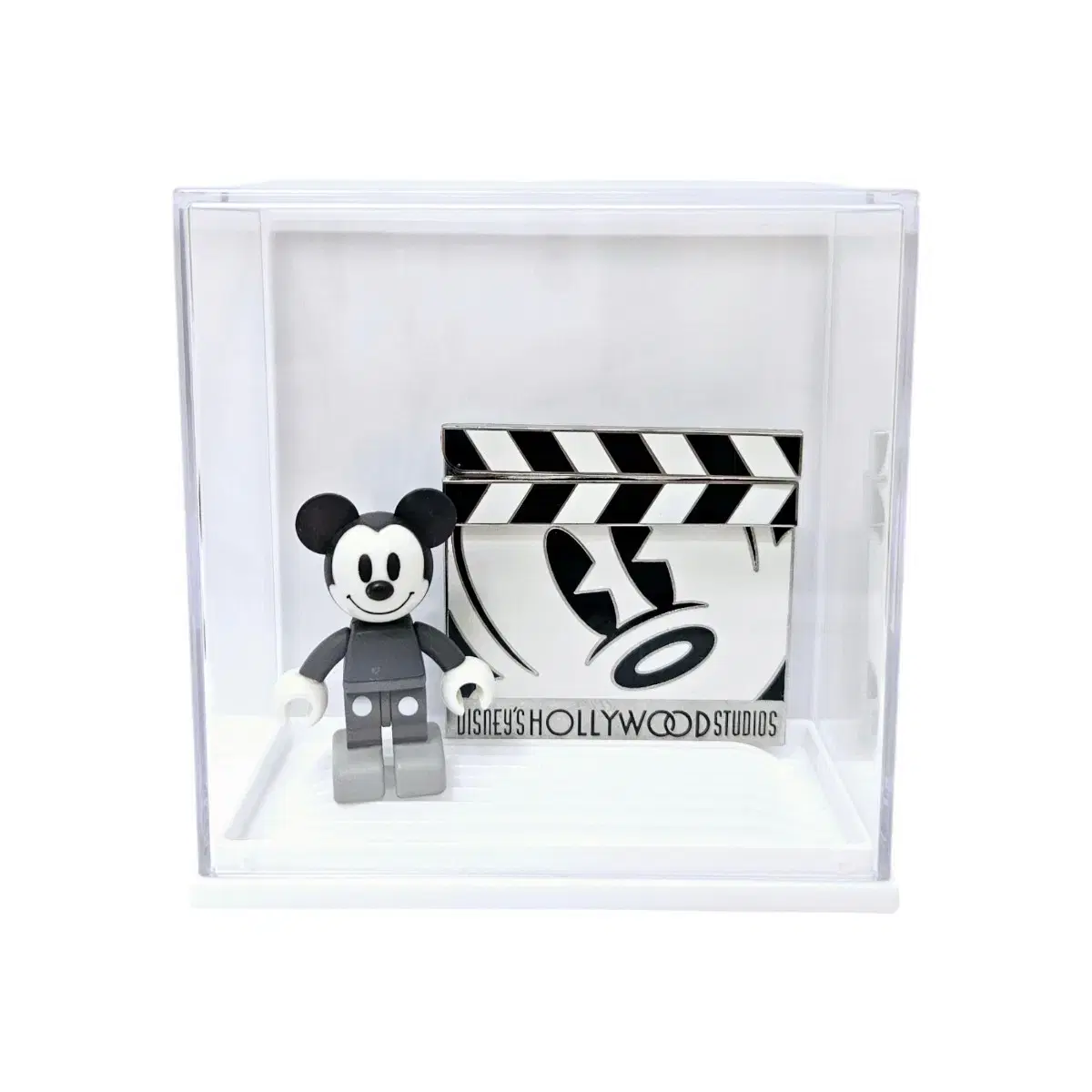 Acrylic Can Badge Display Case & Gacha Display Case