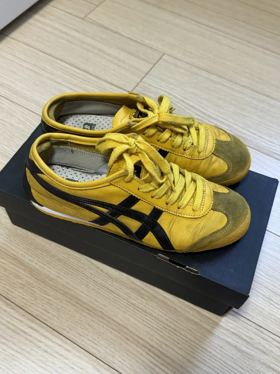 Onitsuka Tiger 240