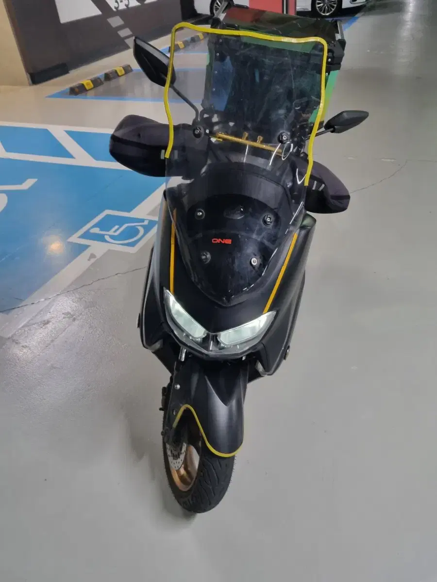 22년식 엔맥스 125cc 또는 21년 pcx 대차합니다