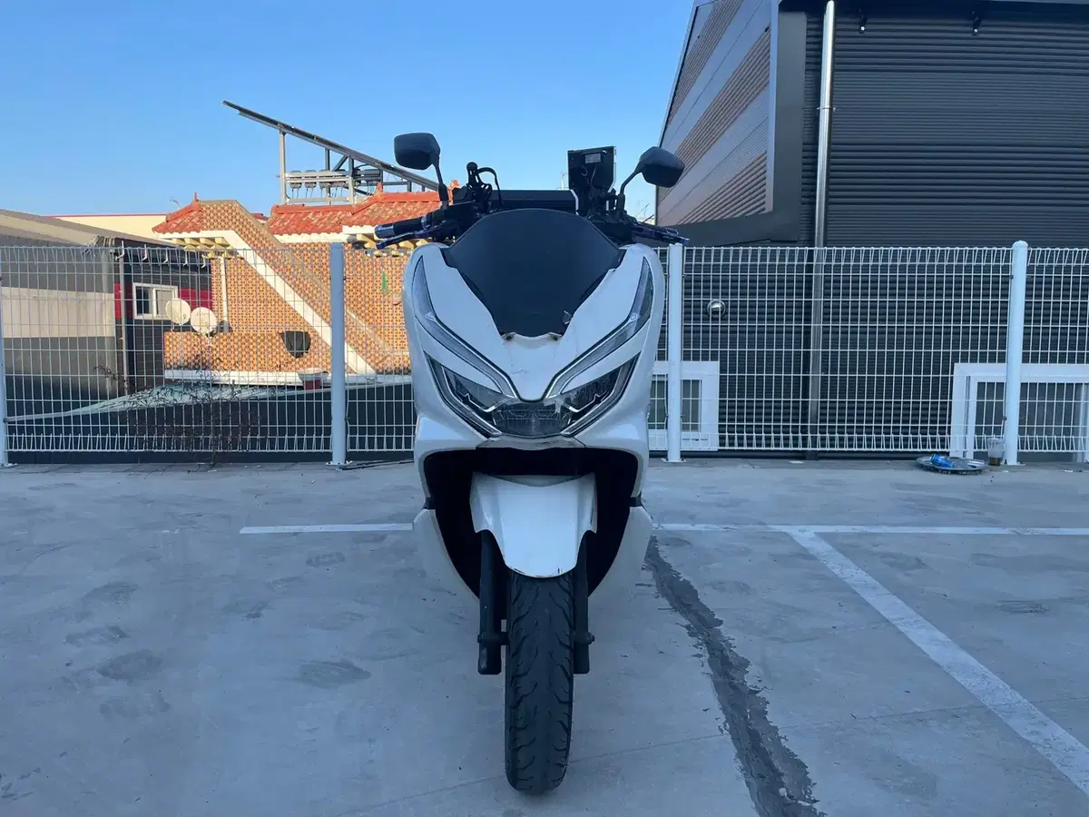 20년식 혼다 pcx125  판매합니다.