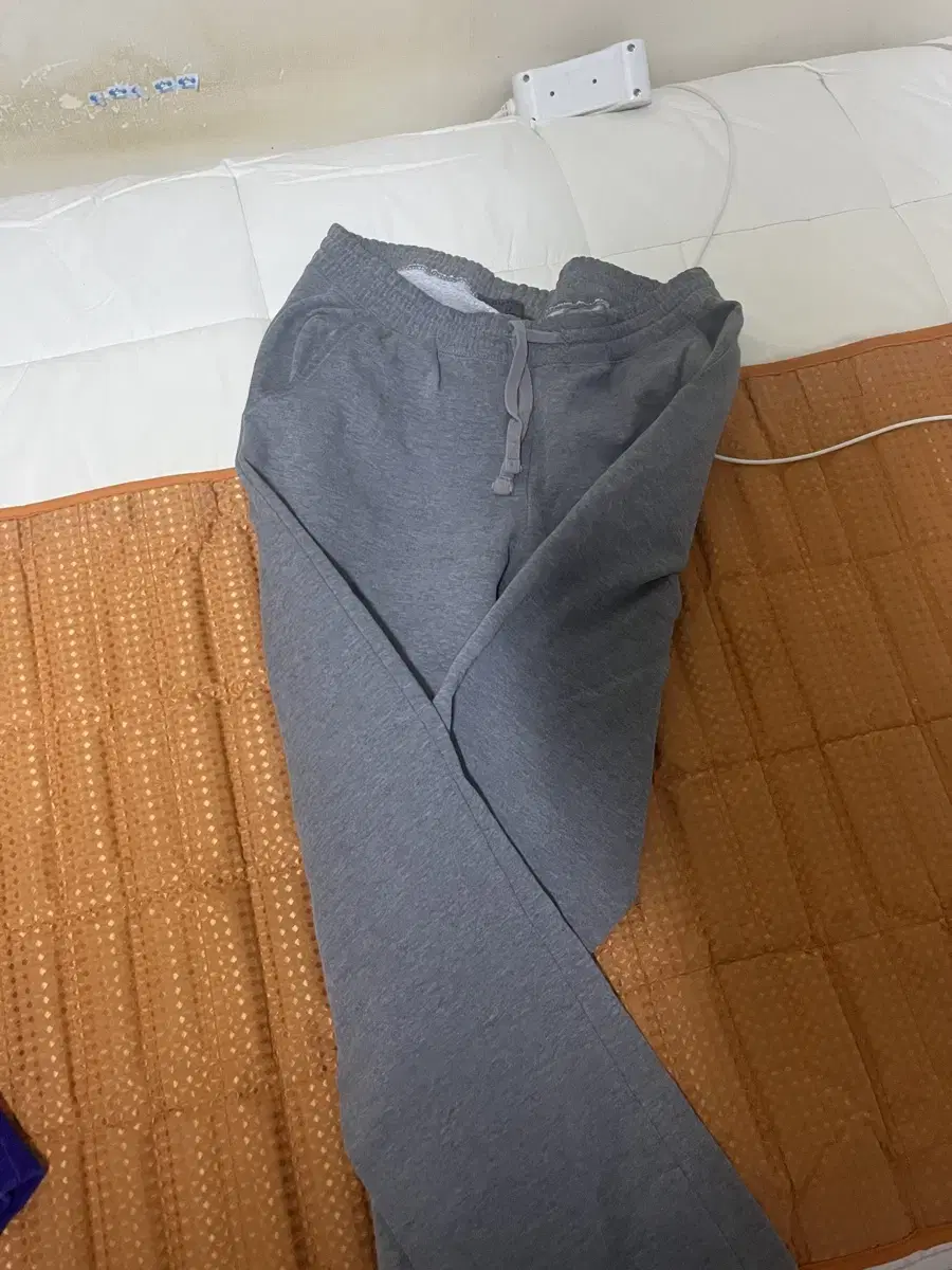 Giordano gray M sweatshirt for sale (shipping included)