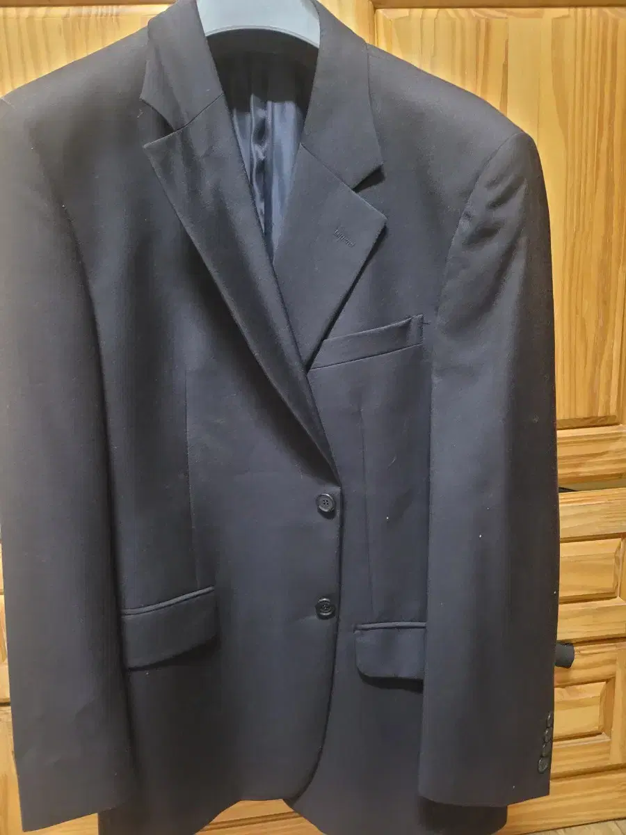 Daks Suit Jacket 105 sells for $105.