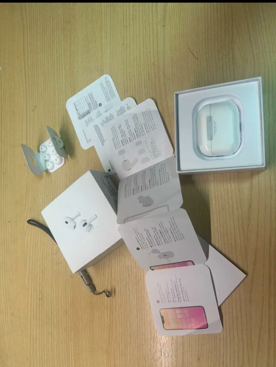 Eckefle AirPods pro2 sell!!! (unsealed) (Quick sale)