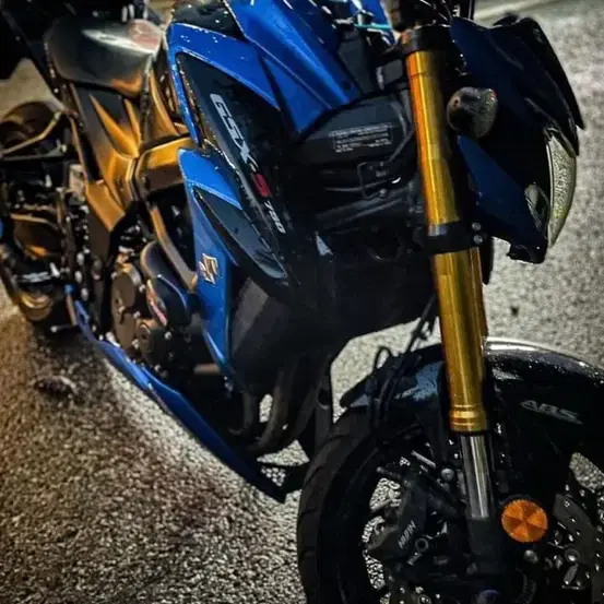 스즈키gsxs750