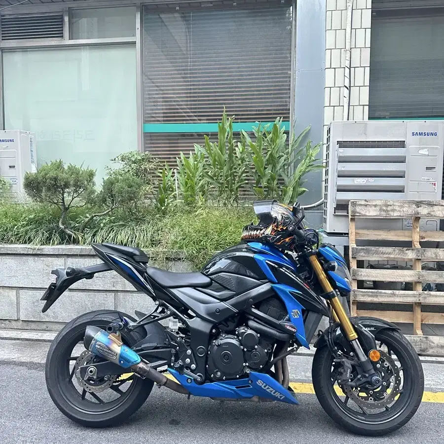 스즈키gsxs750