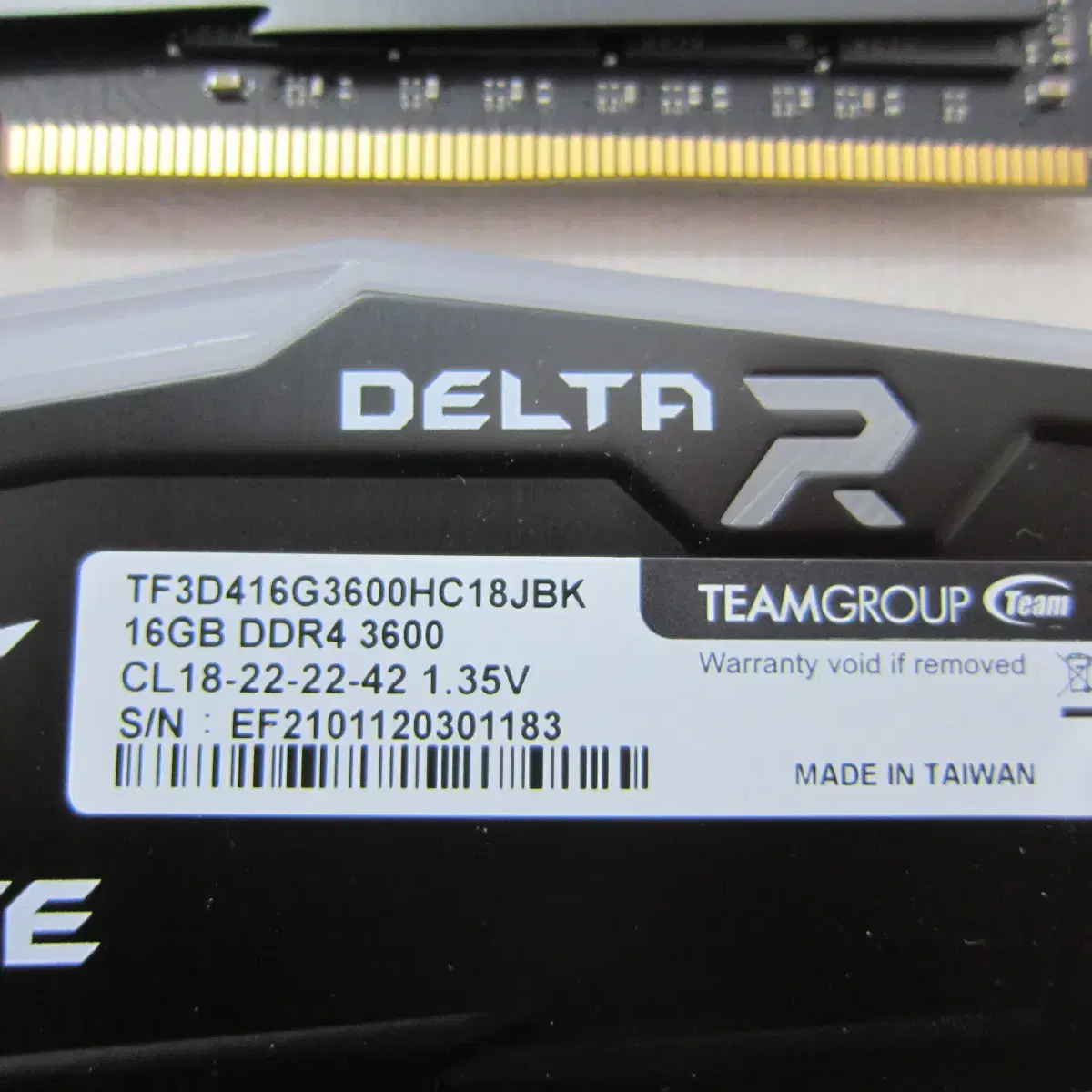 팀그룹 T-Force DDR4-3600 Delta  32G(16Gx2)