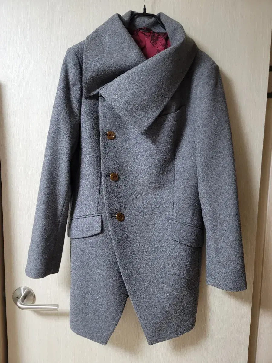 (Genuine) Vivienne Westwood Man Coat Shoulder Coat 50