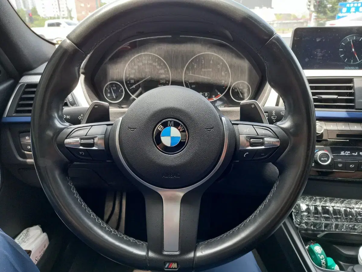 bmw m 핸들 정품 실사진