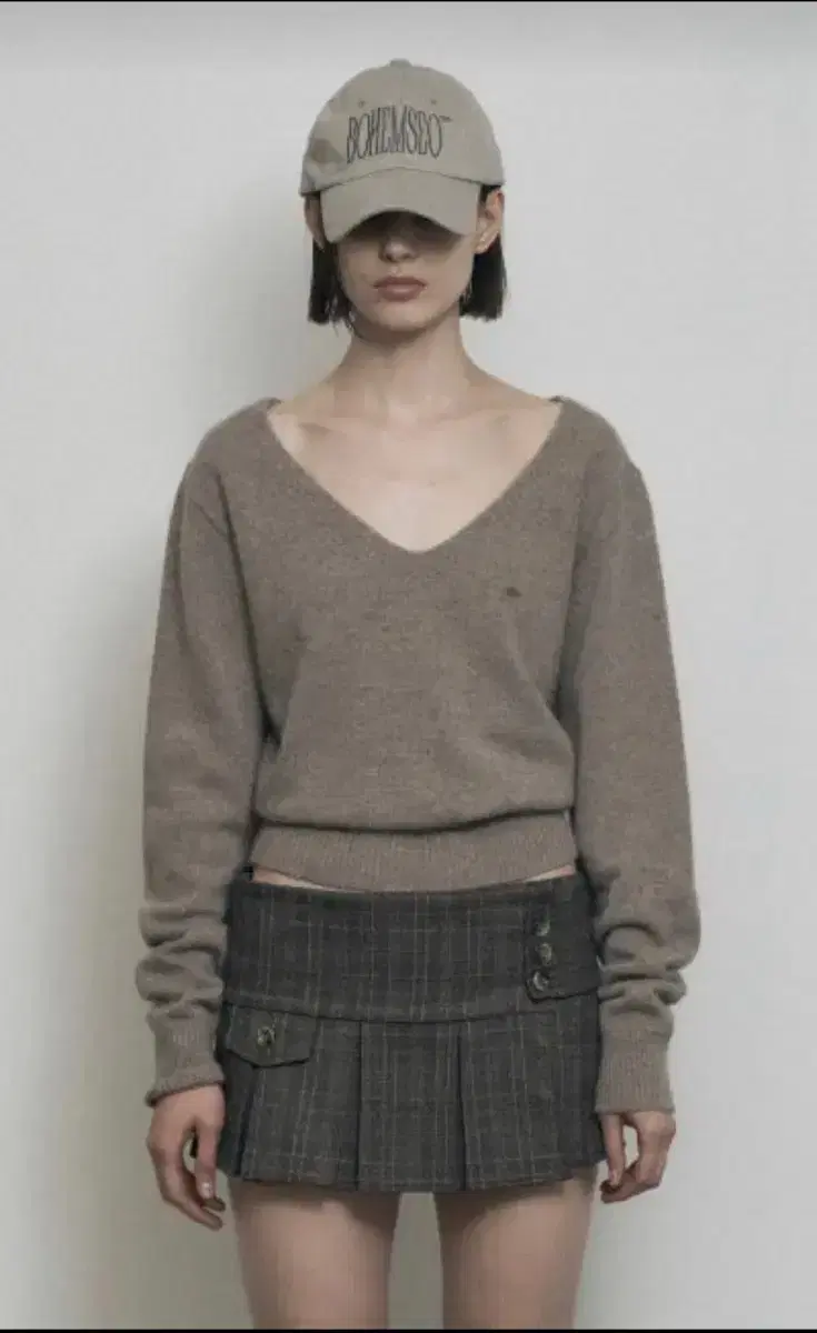 Bohemian Seoul Loose-fitting V-neck wool knit brown